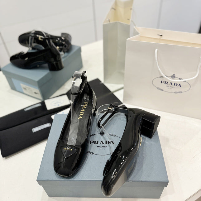 Pra Pumps 40 Square Sole Black Patent Leather