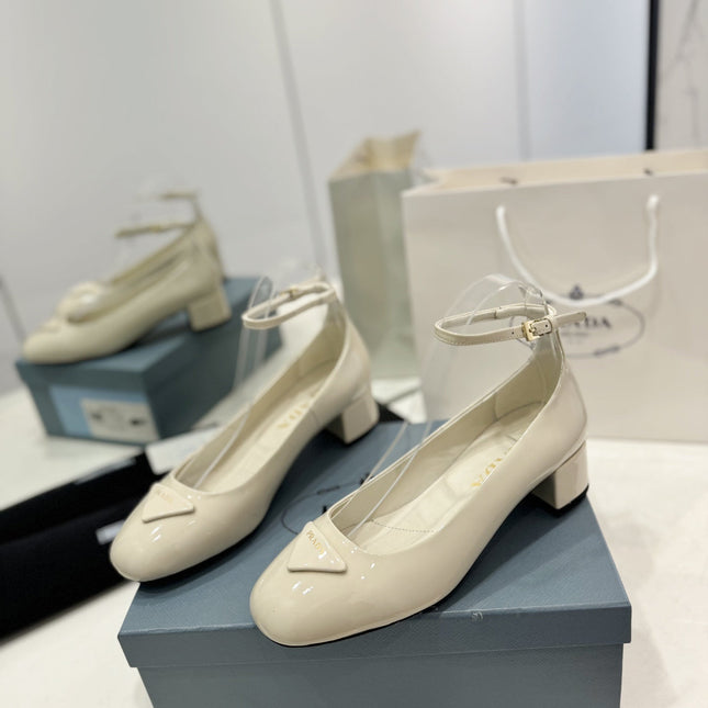 Pra Pumps 40 Square Sole White Patent Leather