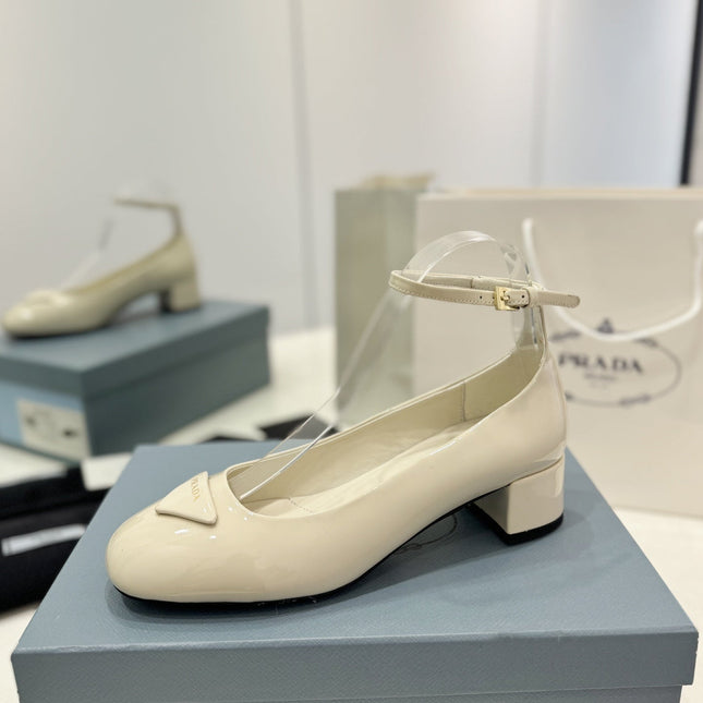 Pra Pumps 40 Square Sole White Patent Leather