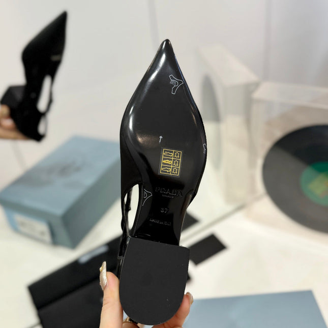 PRA STRAP CUT-OUT PUMPS BLACK SATIN