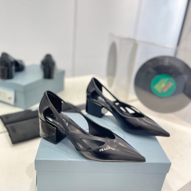 PRA STRAP CUT-OUT PUMPS BLACK CALFSKIN