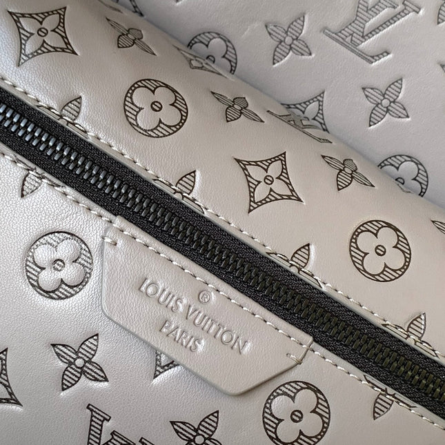 DISCOVERY BACKPACK 38 IN GREY MONOGRAM ECLIPSE CANVAS AND TAURILLON