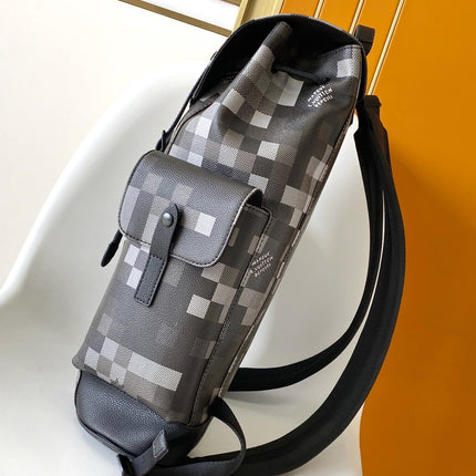 LV 25S CHRISTOPHER BACKPACK 47 IN DAMOFLAGE BLACK CALFSKIN