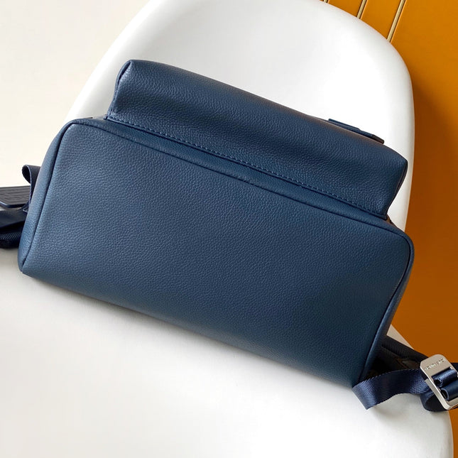 LV 25S TAKEOFF BACKPACK 43 IN ATLANTIC BLUE CALFSKIN