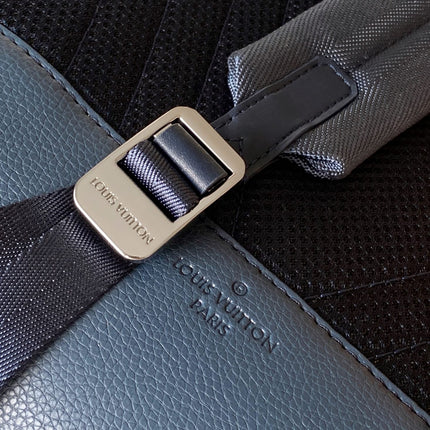 LV 25S TAKEOFF BACKPACK 43 IN ATLANTIC BLUE CALFSKIN