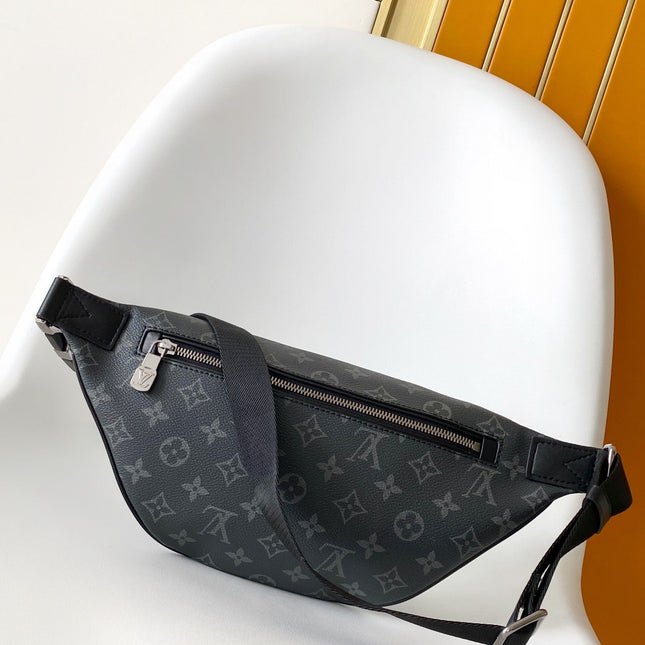 LV 25S DISCOVERY BUMBAG 44 IN BLACK NEON JADE MONOGRAM ECLIPSE CANVAS AND CALFSKIN