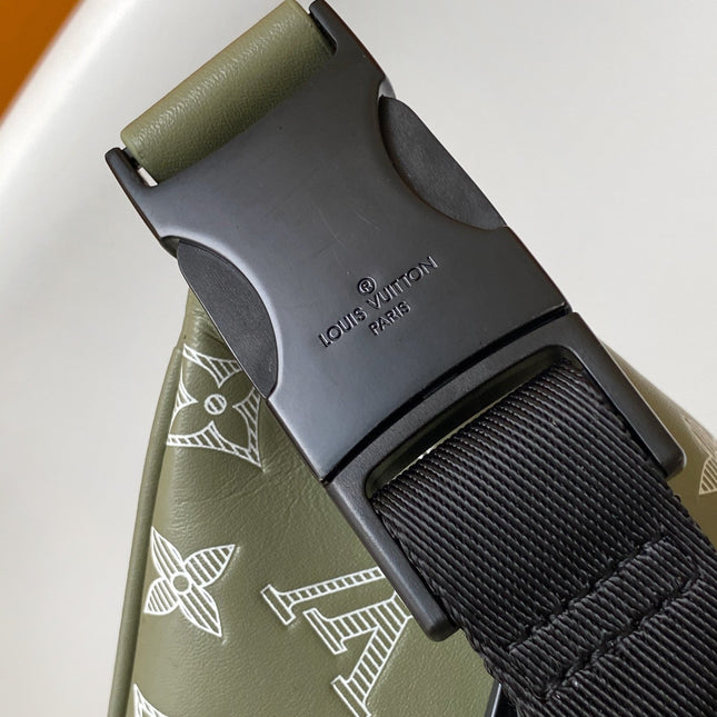 LV 25S DISCOVERY BUMBAG 44 IN OLIVE GREEN MONOGRAM CALFSKIN AND CANVAS