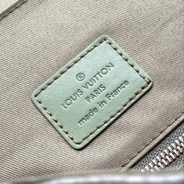 LV 25S CHRISTOPHER BACKPACK 48 IN ARMY GREEN CALFSKIN SILVER HARDWARE