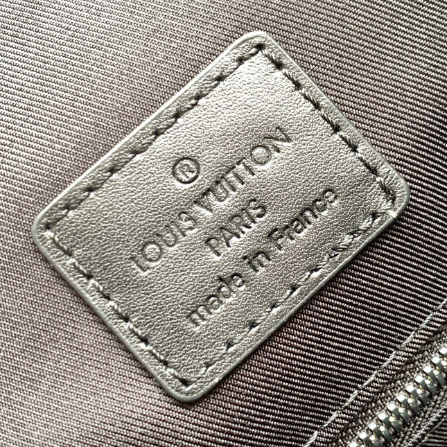 LV 25S CHRISTOPHER BACKPACK 48 IN CORAL RED AND BROWN CALFSKIN