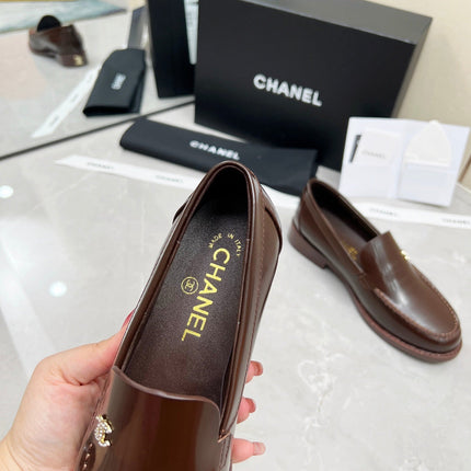 CC MOCCASINS IN BROWN CALFSKIN