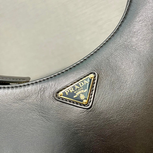 HOBO BAG 23 IN BLACK SMOOTH NAPPA LAMBSKIN GOLD HARDWARE