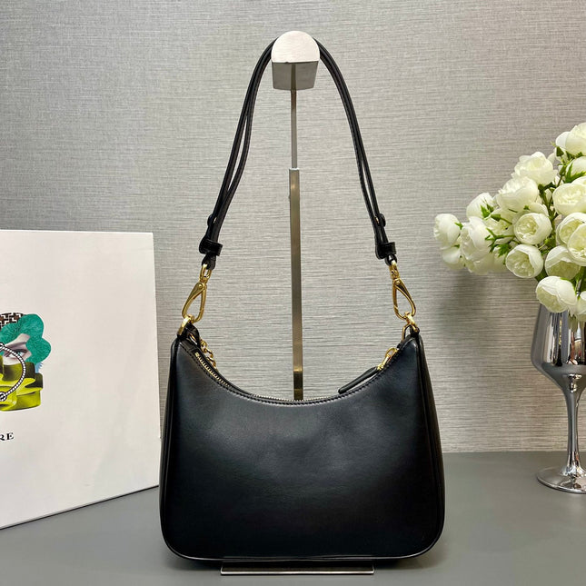 HOBO BAG 23 IN BLACK SMOOTH NAPPA LAMBSKIN GOLD HARDWARE