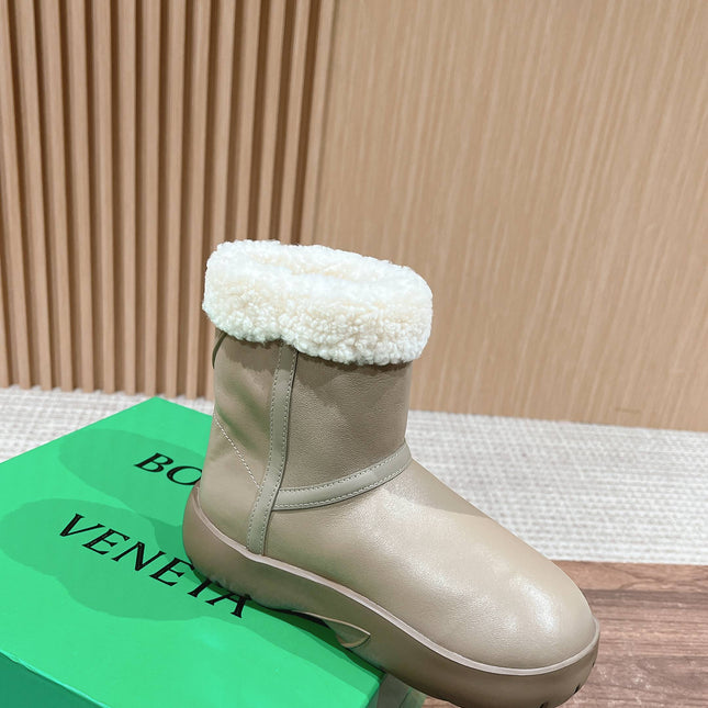 SNAP ANKLE BOOT IN KHAKI BROWN LAMBSKIN AND SHEARLING LINING