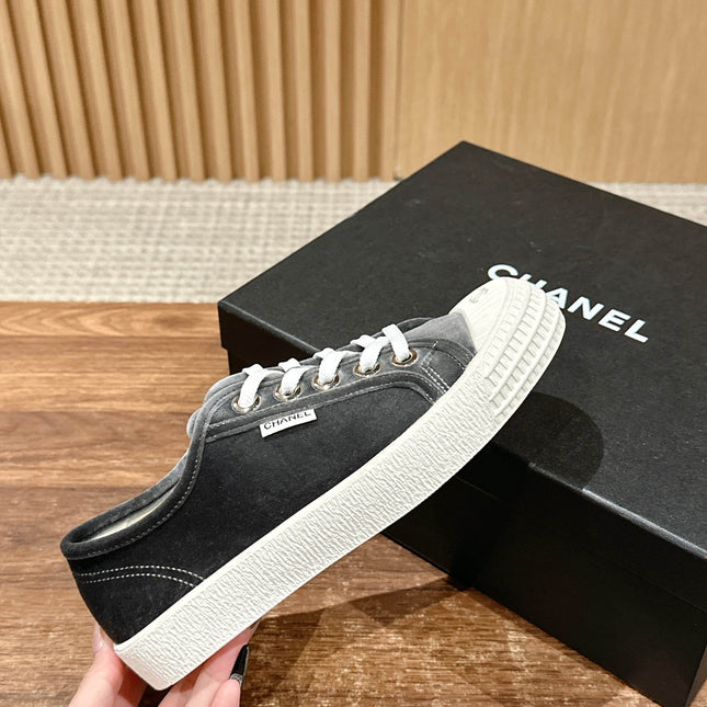 CONVERSE SNEAKER IN CHARCOAL BLACK VELVET