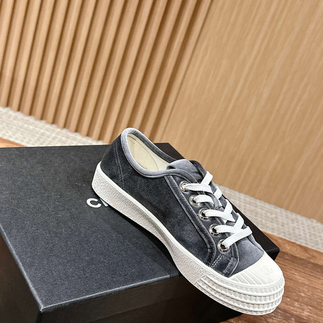 CONVERSE SNEAKER IN CHARCOAL BLACK VELVET