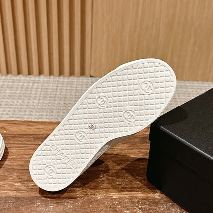 CONVERSE SNEAKER IN KHAKI BROWN VELVET