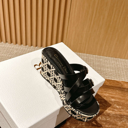 ATTITUDE WEDGE SLIDE 90MM IN BLACK ADJUSTABLE STRAPS CALFSKIN CANVAS SOLE
