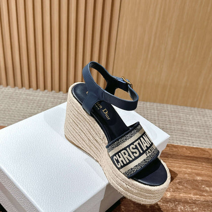 DWAY WEDGE SANDAL IN DEEP BLUE EMBROIDERED COTTON RAFFIA SOLE
