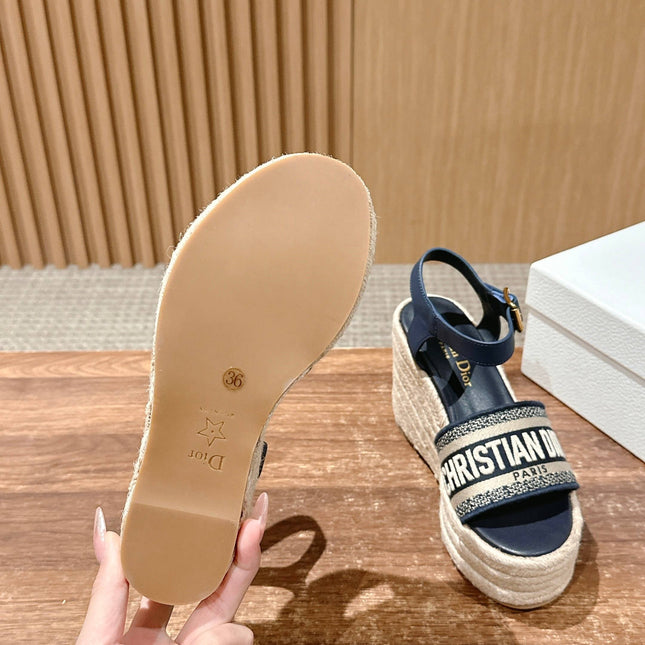 DWAY WEDGE SANDAL IN DEEP BLUE EMBROIDERED COTTON RAFFIA SOLE