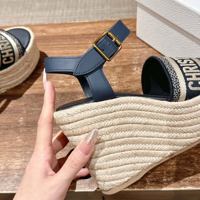 DWAY WEDGE SANDAL IN DEEP BLUE EMBROIDERED COTTON RAFFIA SOLE
