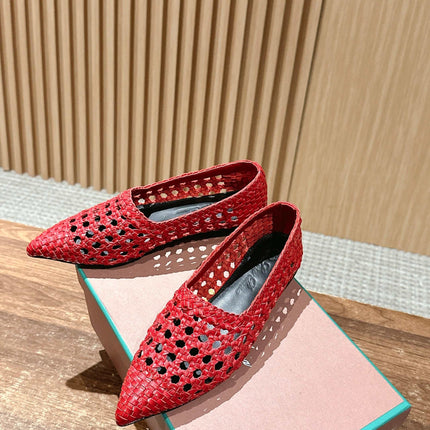 LP POINTED-TOE BALLET FLATS 25S IN RED LAMBSKIN