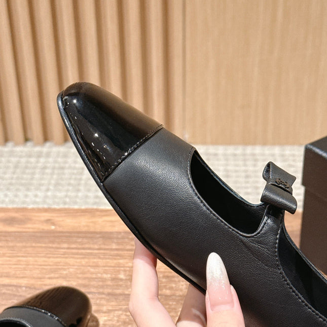 CHANEL 25S BALLET MARY JANES BLACK IN CALFSKIN AND PATENT CALFSKIN