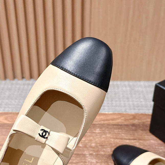 CHANEL 25S BALLET MARY JANES BEIGE AND BLACK IN CALFSKIN