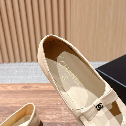 CHANEL 25S BALLET MARY JANES BEIGE AND BLACK IN CALFSKIN