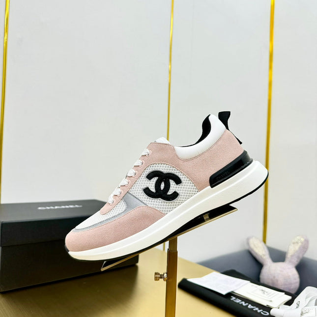 CLASSIC TRAINER IN LIGHT PINK MERCERIZED VELVET