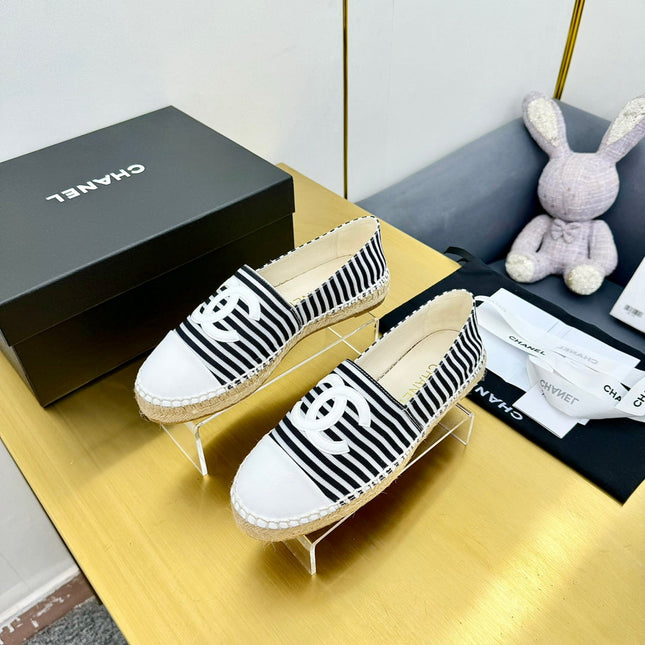 CC SLIP-ON 25S IN BLACK AND WHITE FABRIC WITH STRIPED PATTERN