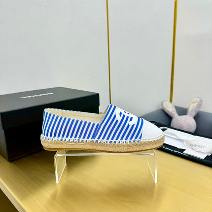 CC SLIP-ON 25S IN BLUE AND WHITE FABRIC WITH STRIPED PATTERN