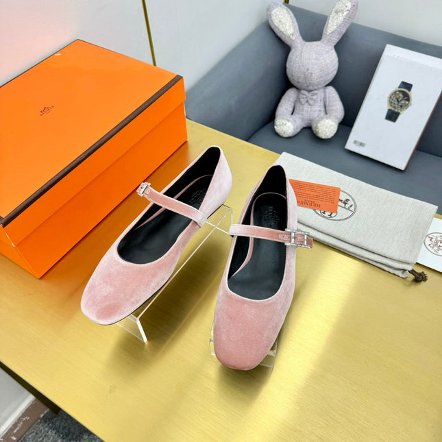 HM BALLET FLATS IN LIGHT PINK SUEDE