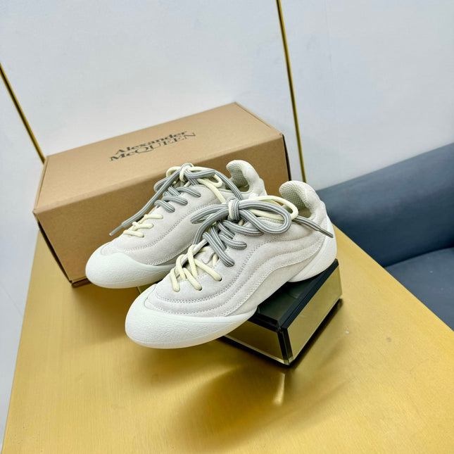 FLEXION SNEAKER IN LIGHT BEIGE SUEDE AND CALFSKIN