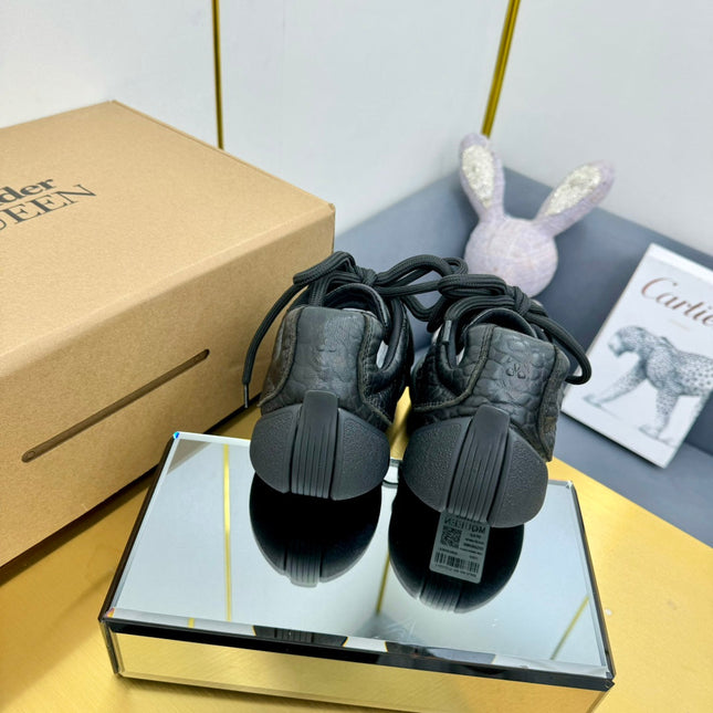 FLEXION SNEAKER IN OFF BLACK CALFSKIN