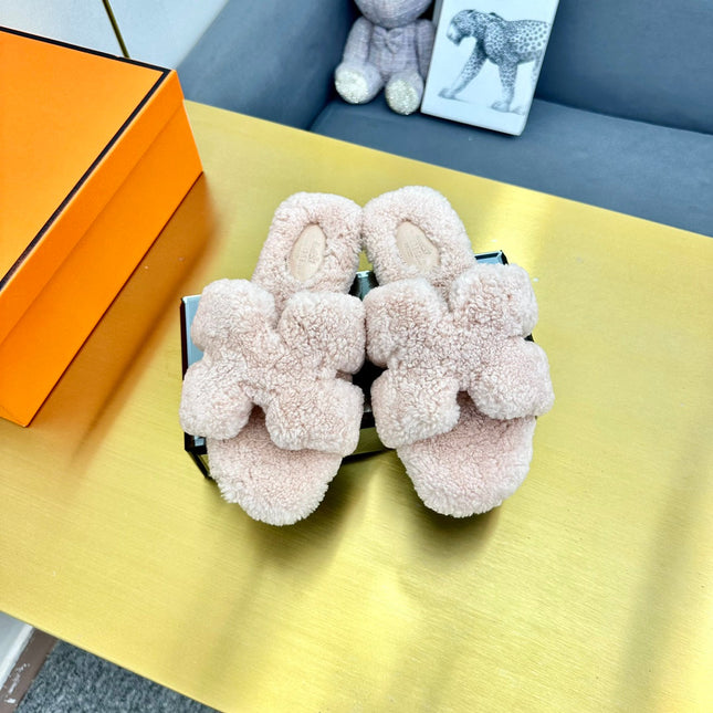 0RAN SHEARLING SANDALS LIGHT PINK