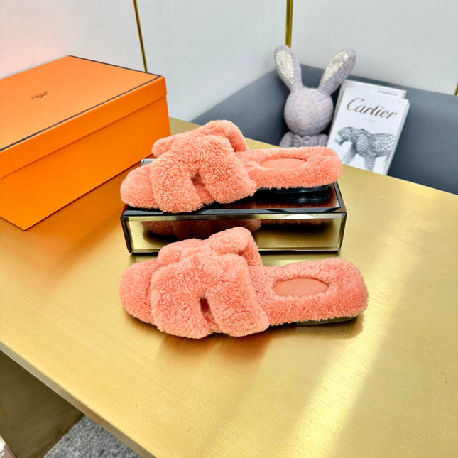 0RAN SHEARLING SANDALS SALMON PINK
