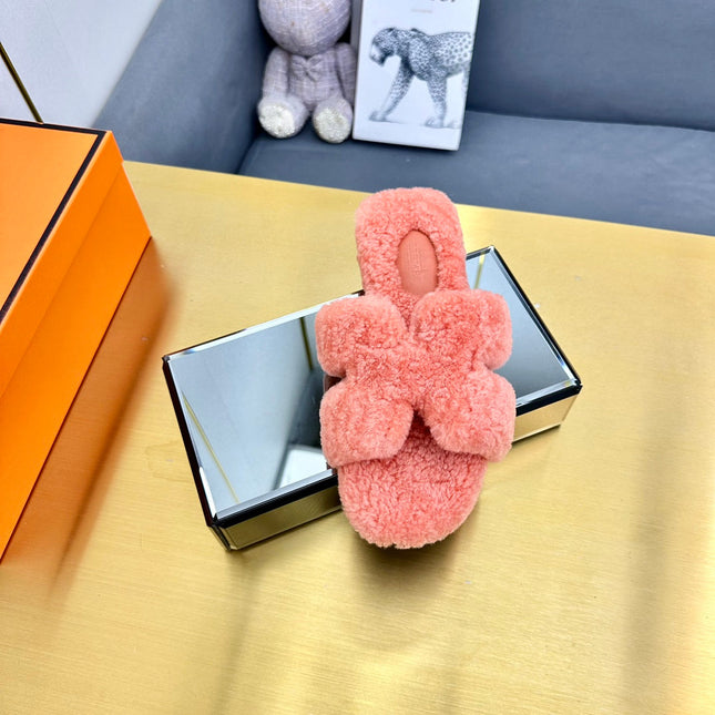 0RAN SHEARLING SANDALS SALMON PINK