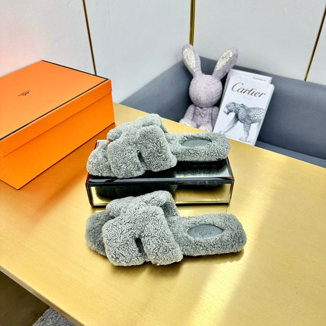 0RAN SHEARLING SANDALS RHINO GRAY
