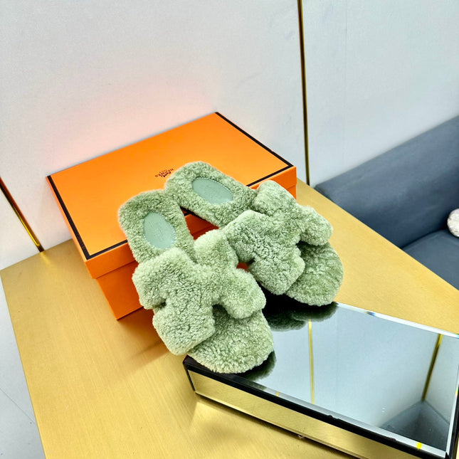 0RAN SHEARLING SANDALS JADE GREEN