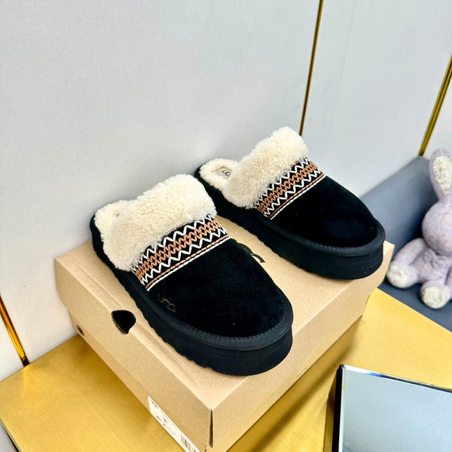 THICK-SOLED EMBROIDERED WARM FURRY CLOGS IN BLACK SUEDE AND SHEARLING