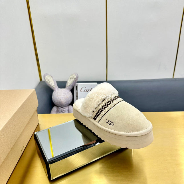 THICK-SOLED EMBROIDERED WARM FURRY CLOGS IN IVORY TAN SUEDE AND SHEARLING