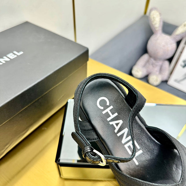 GROSGRAIN SANDAL IN BLACK FABRIC