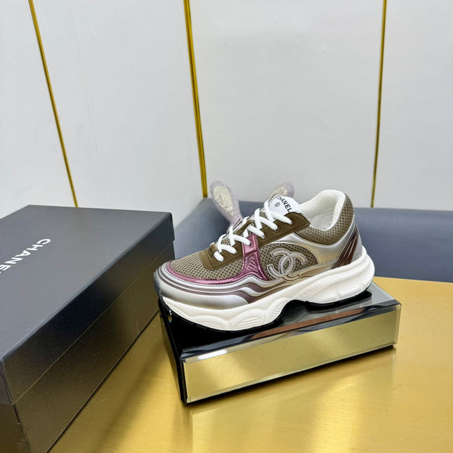 DAD SNEAKER IN COLORFUL CALFSKIN AND BREATHABLE MESH