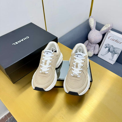 DAD SNEAKER IN TUSCAN BEIGE SUEDE AND BREATHABLE MESH