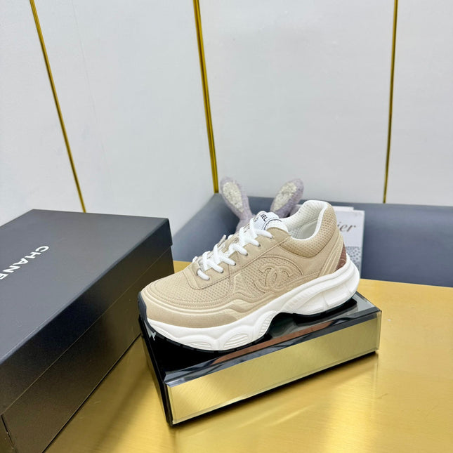 DAD SNEAKER IN TUSCAN BEIGE SUEDE AND BREATHABLE MESH