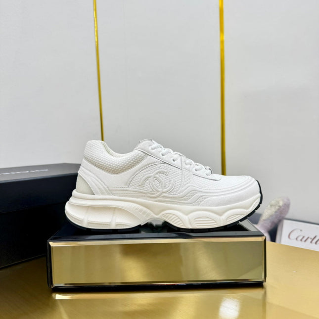 DAD SNEAKER IN WHITE SUEDE AND BREATHABLE MESH