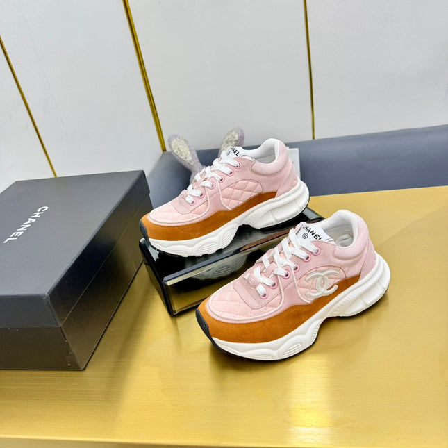 DAD SNEAKER IN LIGHT PINK LAMBSKIN AND GINGER ORANGE SUEDE