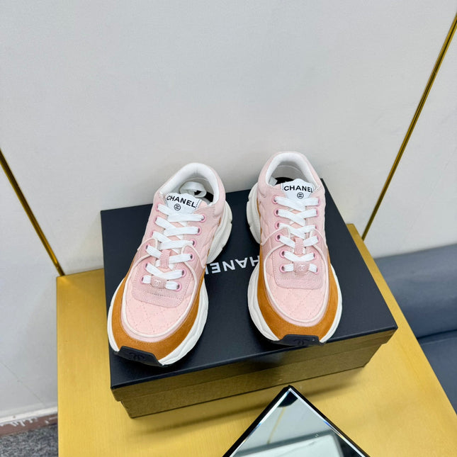 DAD SNEAKER IN LIGHT PINK LAMBSKIN AND GINGER ORANGE SUEDE