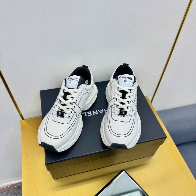 SNEAKER IN WHITE MIX BLACK BREATHABLE FABRIC