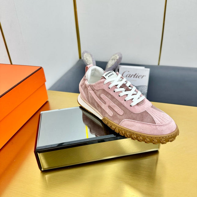 JET SNEAKER IN LIGHT PINK SUEDE
